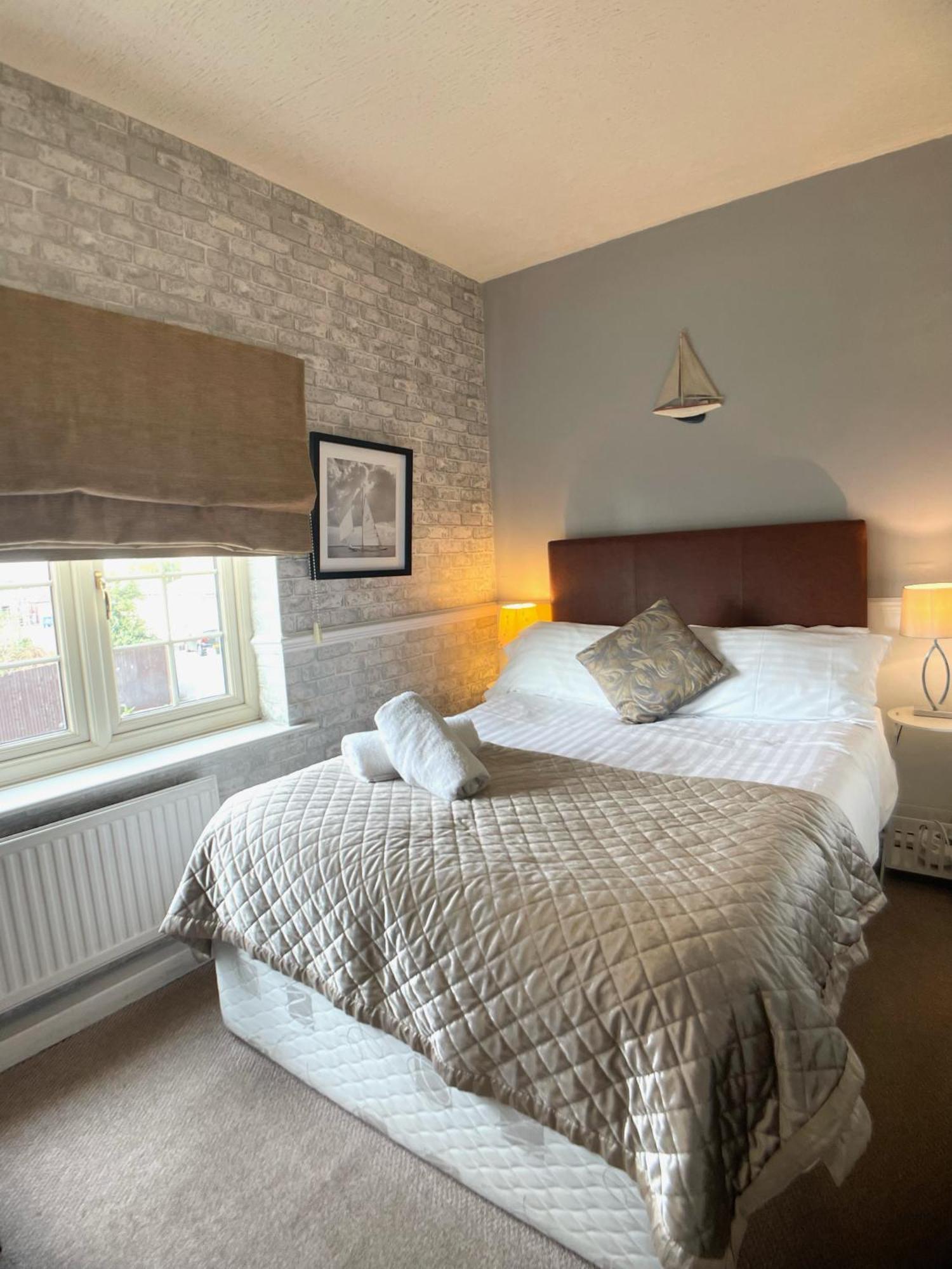 The Lawns Hotel Derby